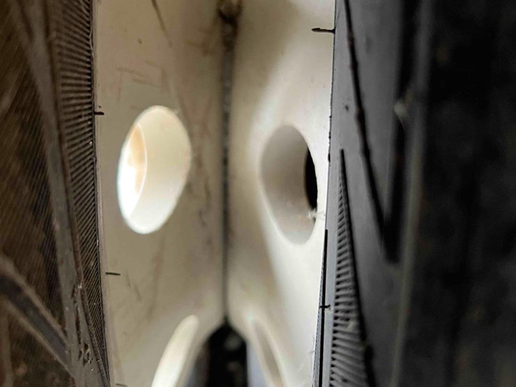 2004-wilson-hopper-bottom-image-9