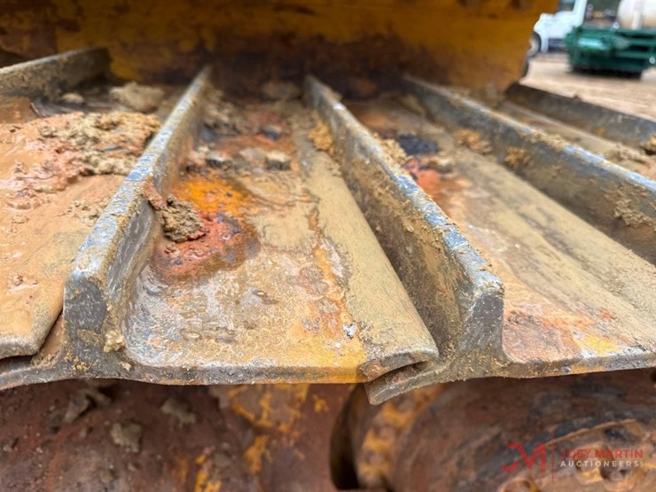 komatsu-d51pxi-24-image-5