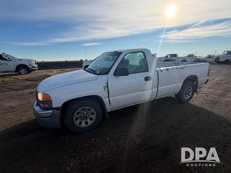 2007-gmc-sierra-1500-image-16