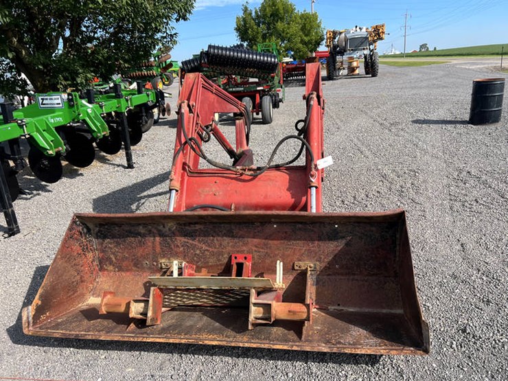 case-ih-2350-image-3