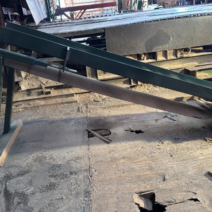 #121 • Inclined Belt Conveyor