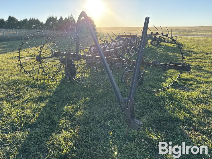 merrill-take-5-wheel-side-delivery-rake-image-2