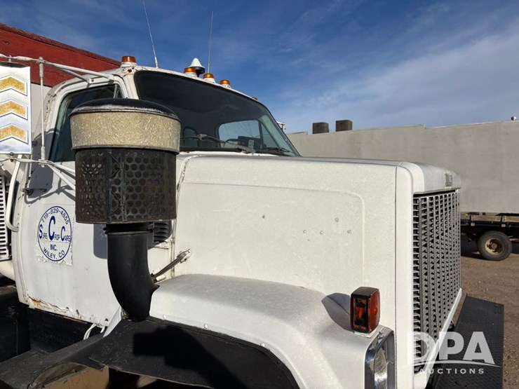 1981-new-leader-l2020-image-43