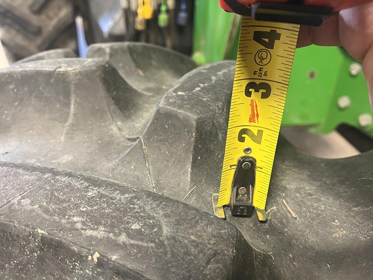 john-deere-7200-image-19