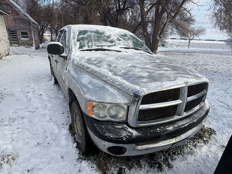 2004-dodge-ram-1500-image-3