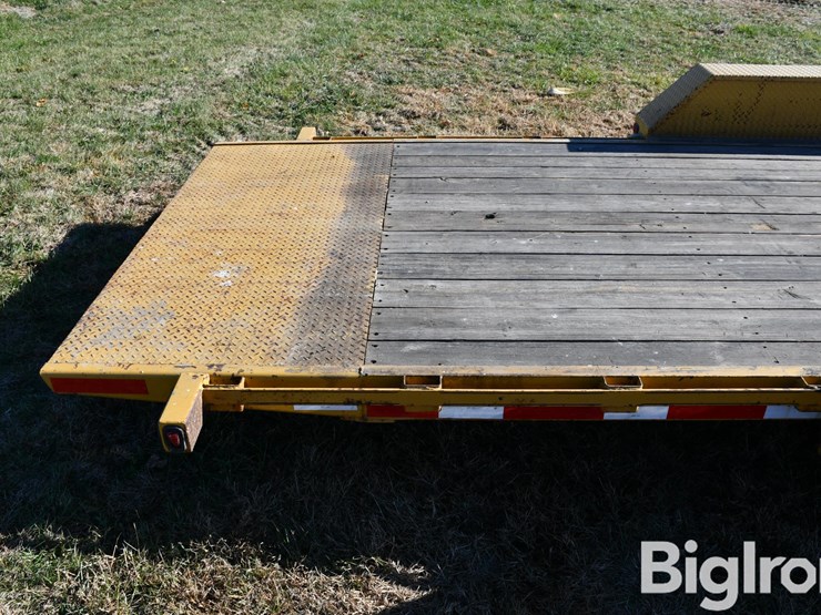 2011-corn-pro-21'-t/a-tilt-deck-trailer-image-20