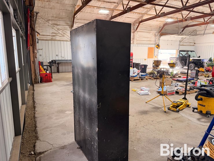 storage-cabinet-image-3