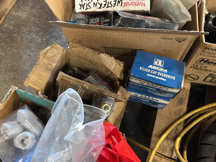 #193-•-skid-of-parts*-image-10