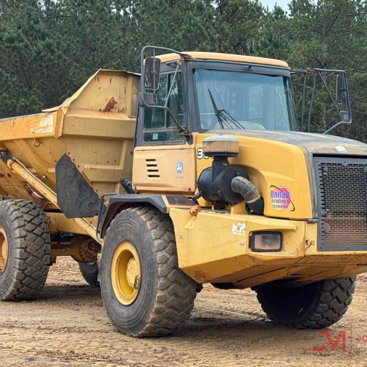 DEERE 300D