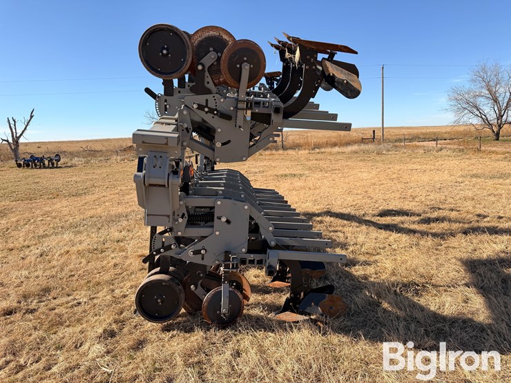 hiniker-12r-row-crop-cultivator-image-8