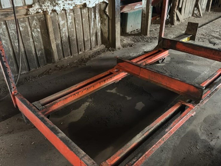 #113-•-stacking-racks-image-3