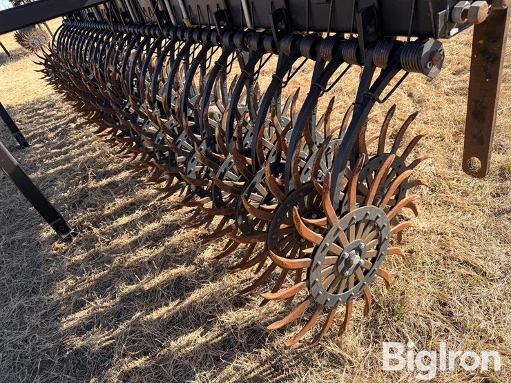 yetter-30'-rotary-hoe-image-17