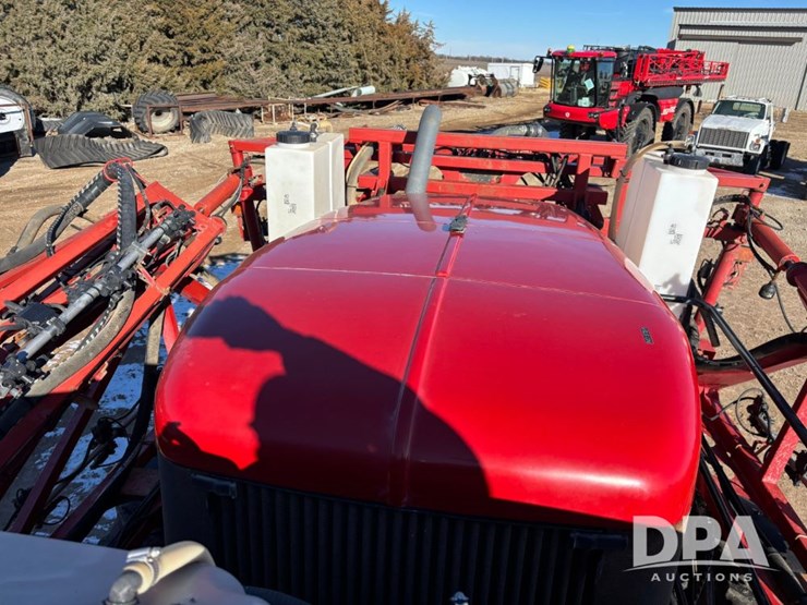 case-ih-patriot-4440-image-110