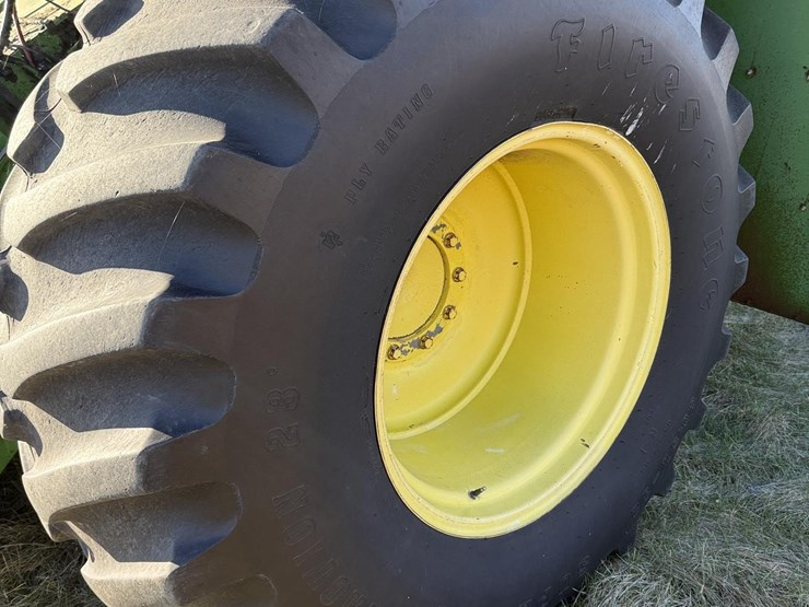 john-deere-8820-image-4