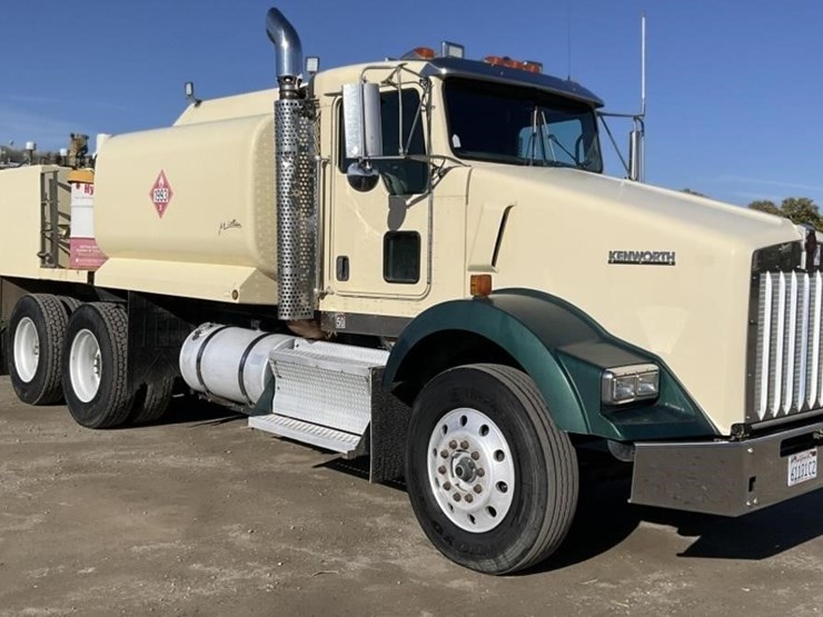 kenworth-t800-image-1