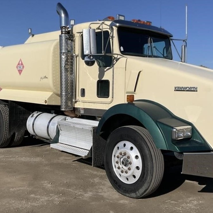 KENWORTH T800