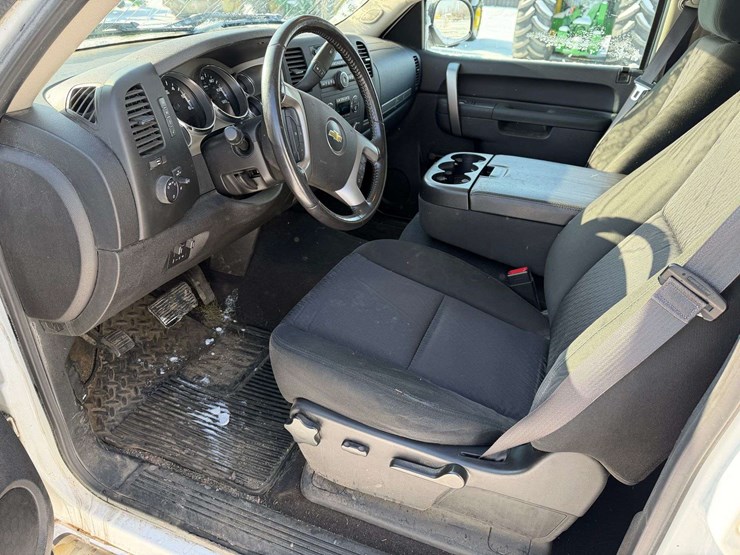 2013-chevrolet-silverado-1500-lt-image-34