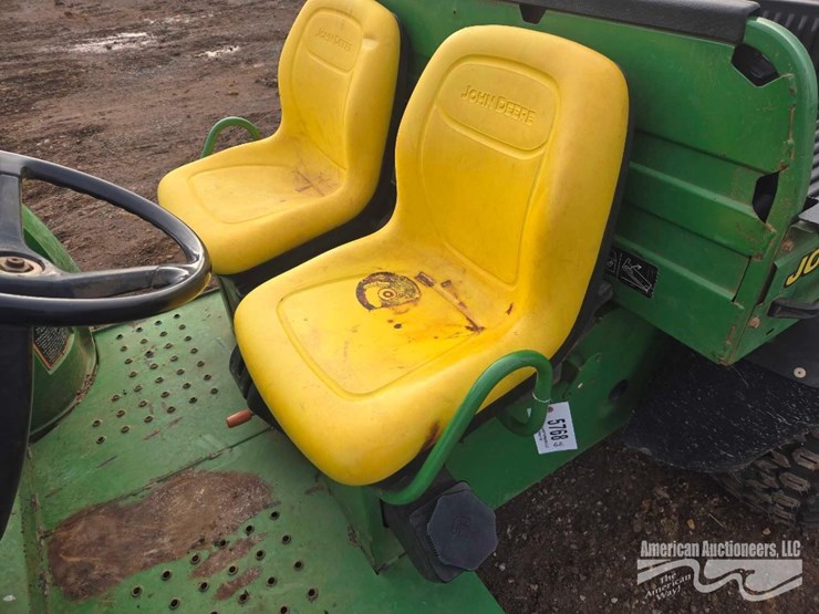 john-deere-turf-gator-image-16
