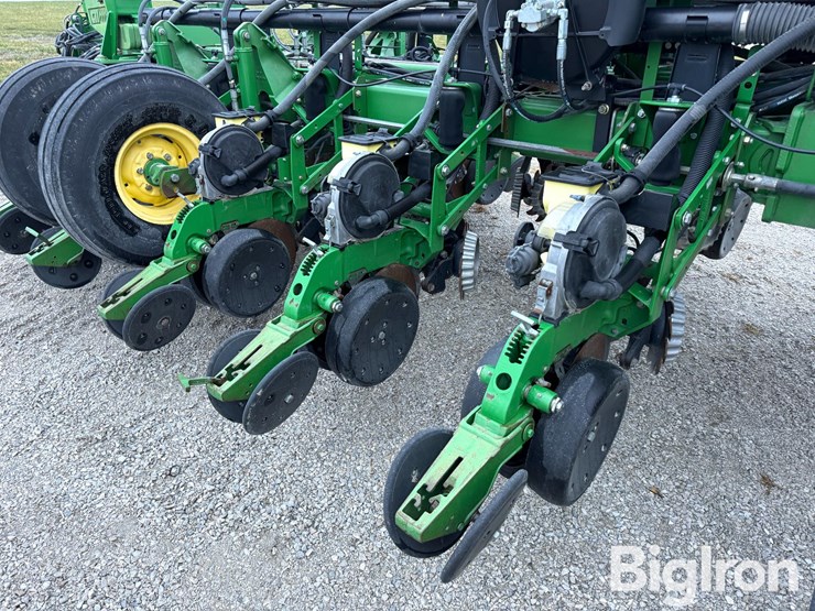 john-deere-1770nt-ccs-image-14