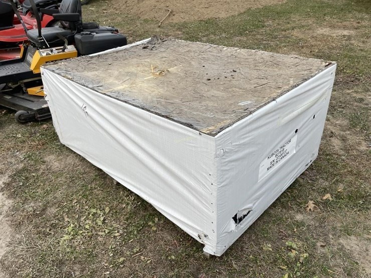 new-kubota-b2781b-snowblower-image-1