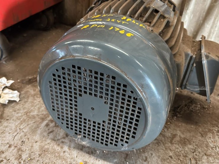 #162-•-15-hp-electric-motor*-image-2