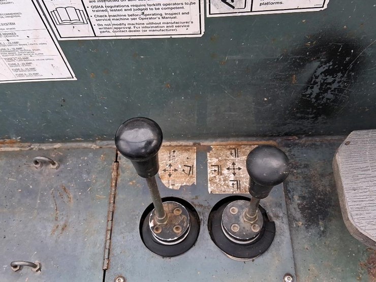 #1301-•-gel-rs5-19-telehandler-image-19