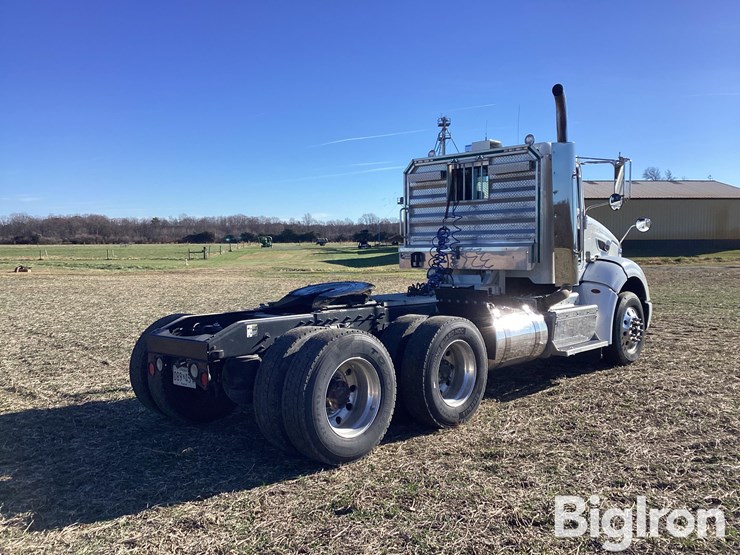2014-peterbilt-384-image-5