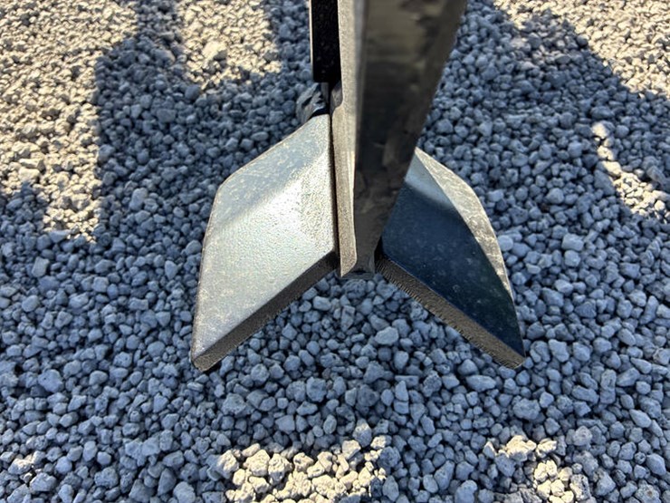 #113973-•-unverferth-7x-zone-builder-ripper-#a41470499-image-30