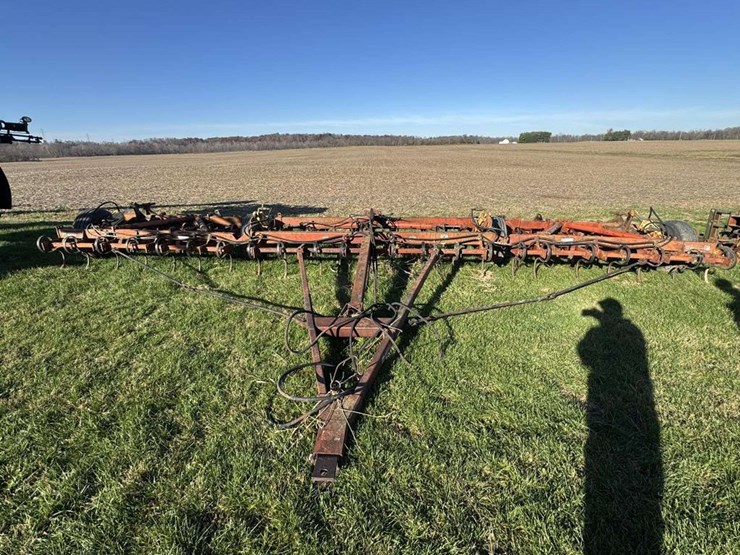 mckee-pull-type-cultivator-image-11