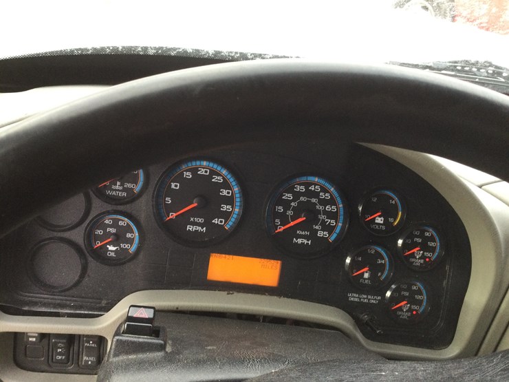 2013-international-durastar-4300-image-12