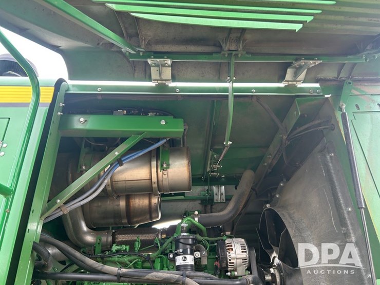 john-deere-w235-image-29