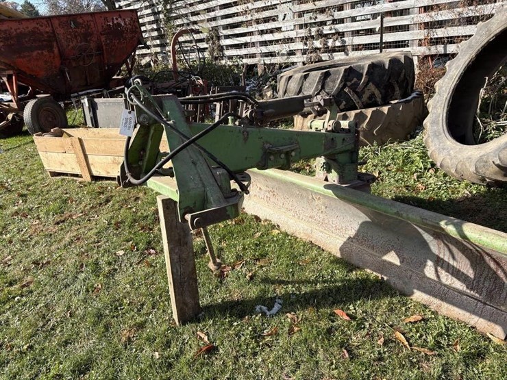 john-deere-8-image-3