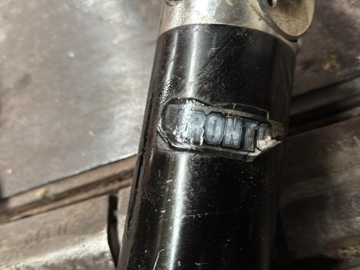 #185-•-sharpening-tool-and-transfer-pump-image-2