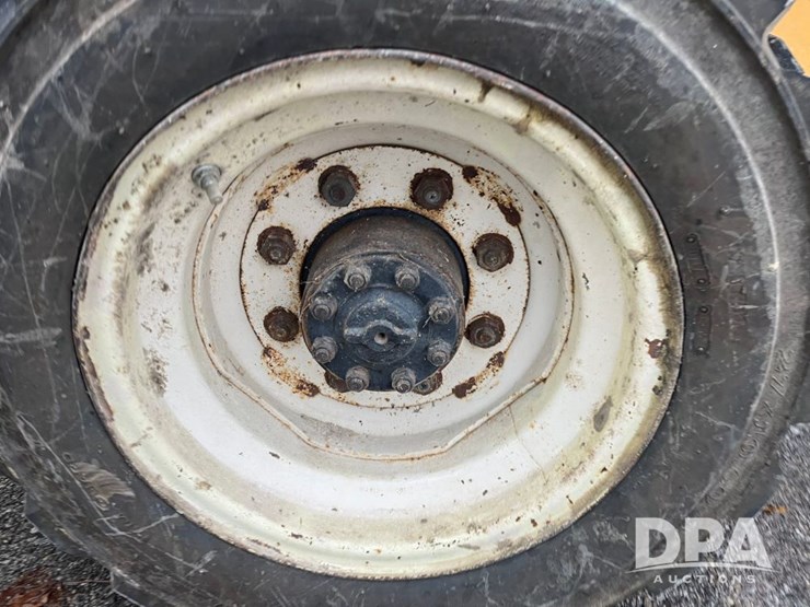 1995-swinger-180-loader-(jn3530)-image-23