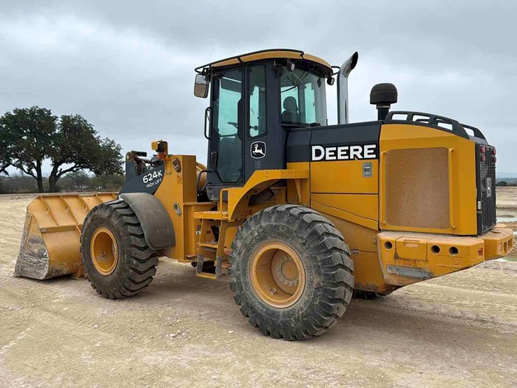 deere-624k-image-6
