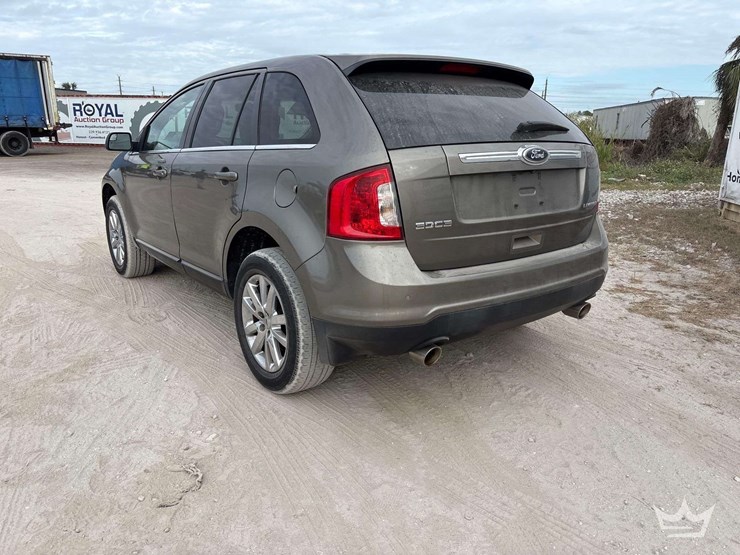 2014-ford-edge-image-4