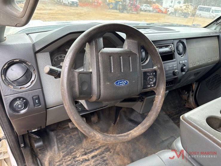 2011-ford-f250-xl-image-15