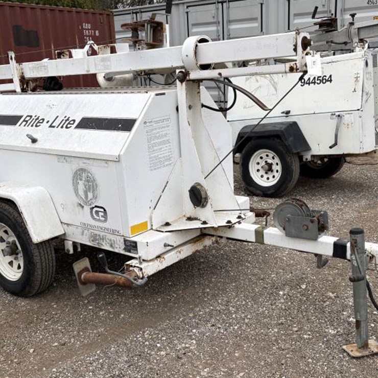 #176 • Rite Light Tower Trailer - Kubota D905-E Diesel