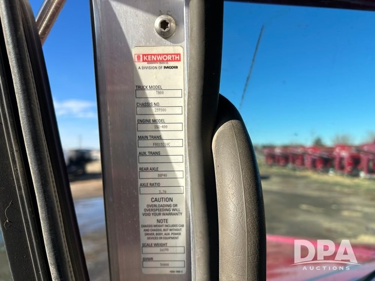 2009-kenworth-t800-image-54