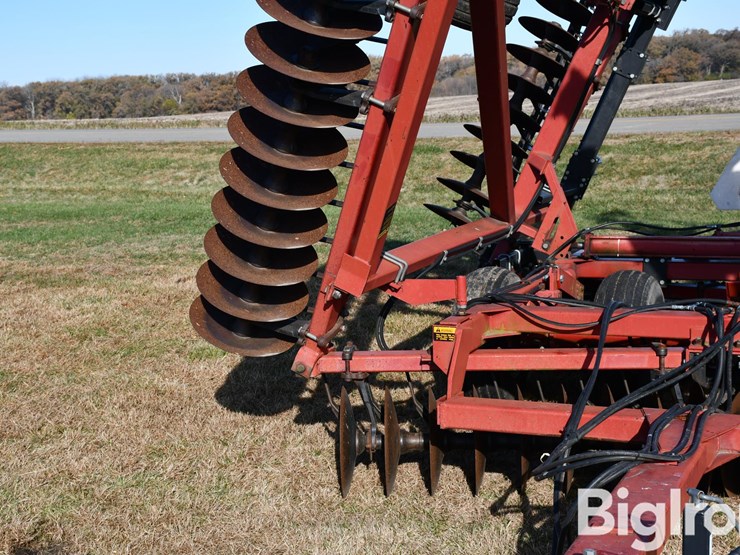 case-ih-3950-image-12