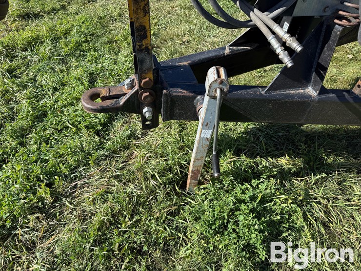 meyer’s-equipment-manufacturing-corp-2550-manure-spreader-image-10