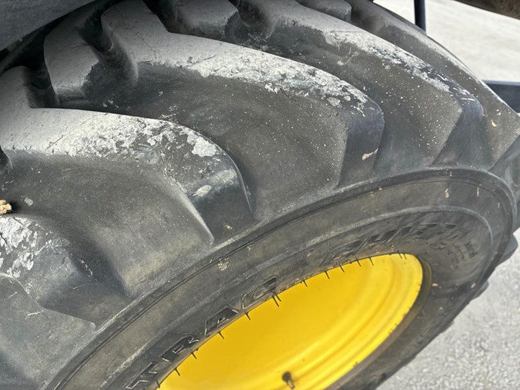 john-deere-1025r-image-36