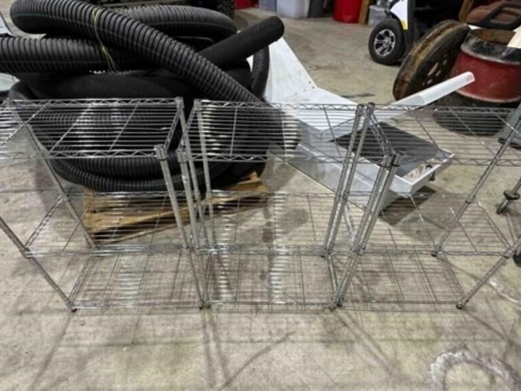 3-metal-wire-shelves-image-1