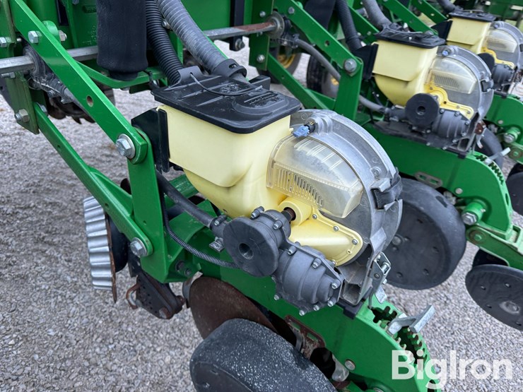 john-deere-1770nt-ccs-image-15