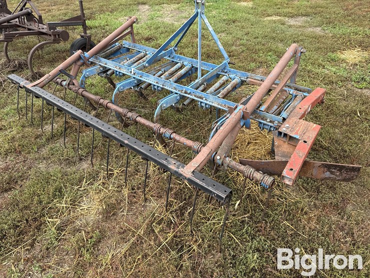 ford-3-pt-mounted-spring-shank-chisel-image-5