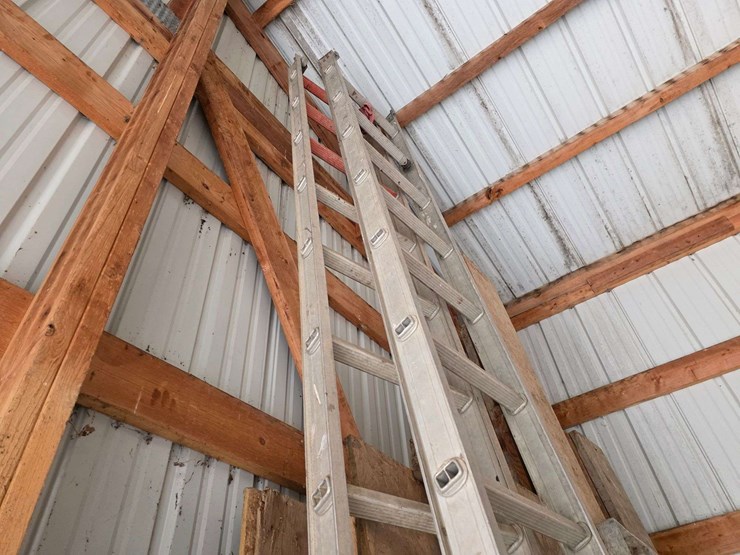 craftsman-28’-aluminum-extension-ladder-image-3