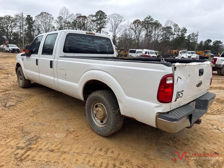 2011-ford-f250-xl-image-3