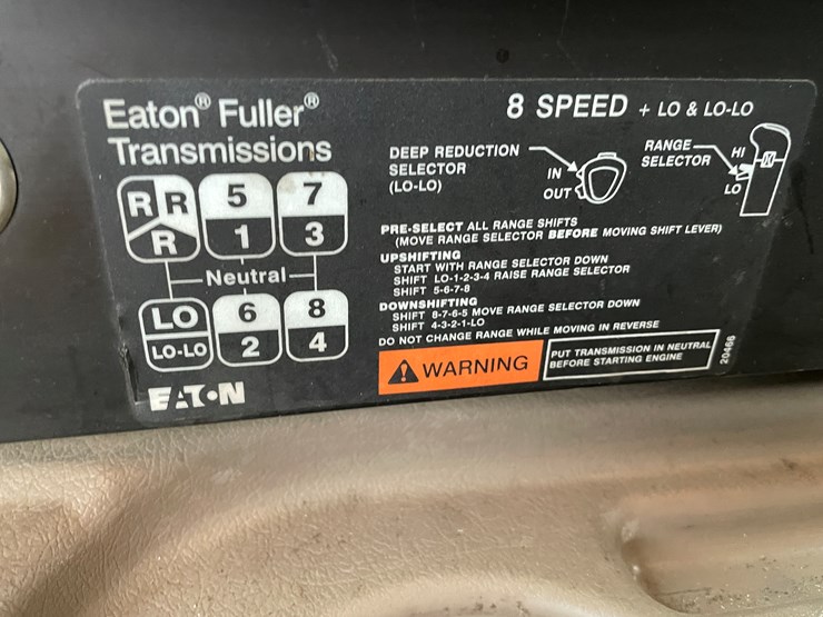 #1130-•-2005-international-5500i-6x4-dump-truck-(has-mn-title)-image-60