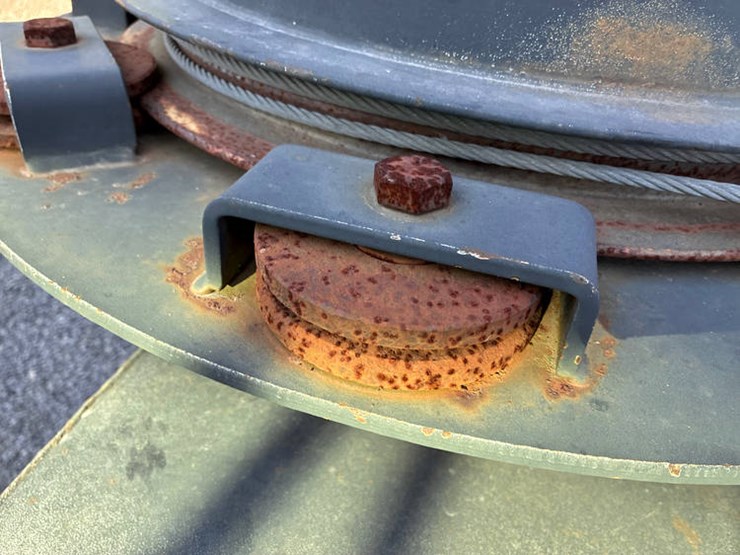 #114045-•-rhino-8600a-#10012-twin-chute-snow-blower-image-9