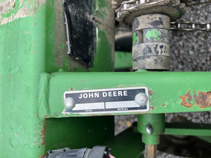 john-deere-7000-image-12